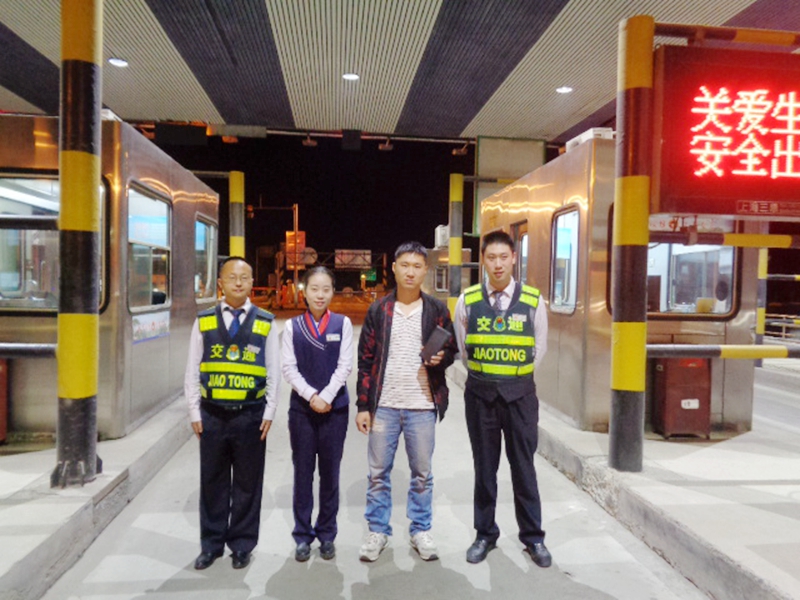 1493364119140894.jpg 14930206615218841.jpg