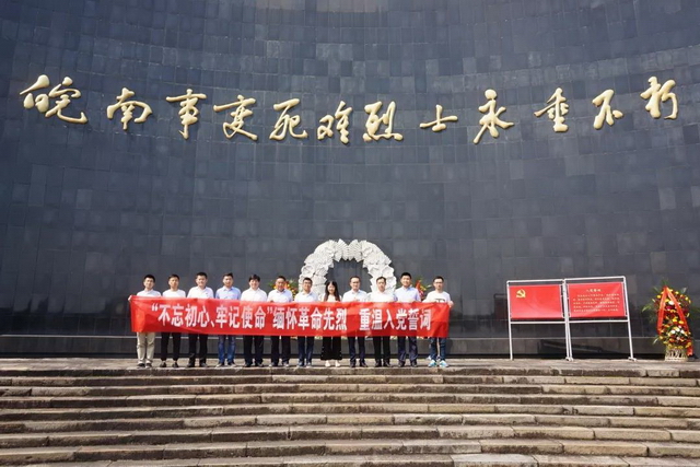 1562071100512766.jpg 芜黄.jpg