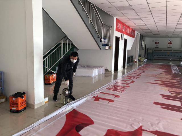 1581732265125725.jpg 我身边的共产党员 传媒公司 张庆元.jpg