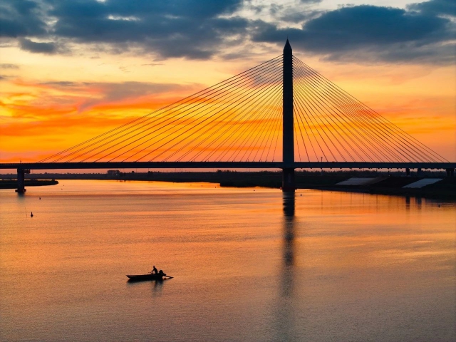 1727086900662886.jpg 04.jpg