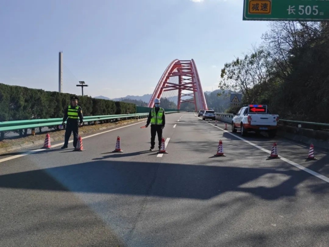 1734002581170944.jpg 16.jpg