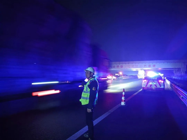 1737604223871054.jpg 01.jpg